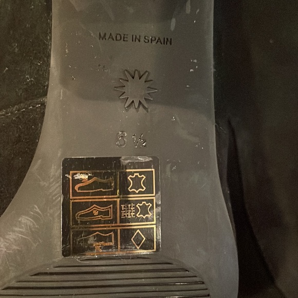 Stuart Weitzman black suede boots (sz 6 1/2) - Picture 4 of 8